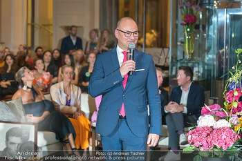 Atil Kutoglu Charity Fashion Show - Palais Hansen-Kempinski, Wien - Di 06.06.2023 - 81