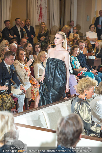 Atil Kutoglu Charity Fashion Show - Palais Hansen-Kempinski, Wien - Di 06.06.2023 - 158