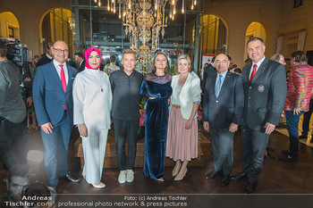 Atil Kutoglu Charity Fashion Show - Palais Hansen-Kempinski, Wien - Di 06.06.2023 - 202