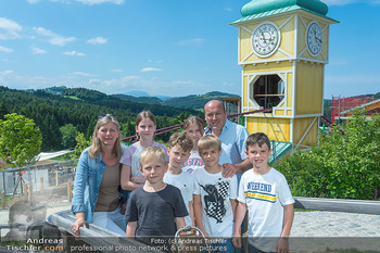 Neue Attraktion beim Eisgreissler - Eisgreissler, Krumbach - Di 13.06.2023 - Familie Andrea und Georg BLOCHBERGER mit Kindern (Neffen, Nichte10