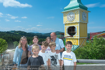 Neue Attraktion beim Eisgreissler - Eisgreissler, Krumbach - Di 13.06.2023 - Familie Andrea und Georg BLOCHBERGER mit Kindern (Neffen, Nichte12