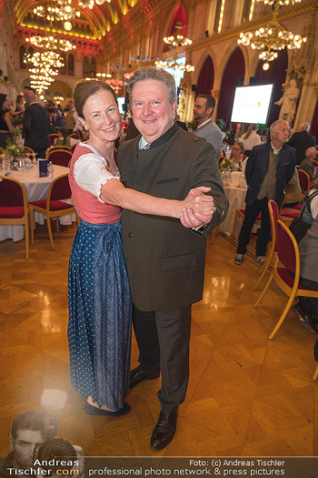 Ball der Oberösterreicher - Rathaus, Wien - Sa 17.06.2023 - Michael LUDWIG, Irmtraud ROSSGATTERER3