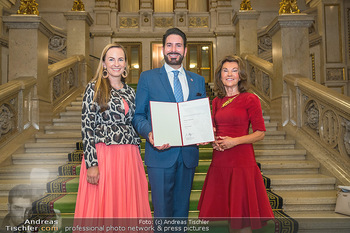 Ehrung Clemens Unterreiner - Staatsoper, Wien - Mi 21.06.2023 - Clemens UNTERREINER, Brigitte BIERLEIN, Maria GROßBAUER1