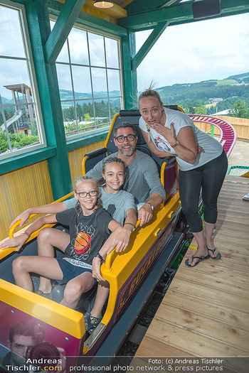 Eröffnung Bucklbahn - Eis-Greissler, Krumbach - Sa 01.07.2023 - Sina SCHMID, Andreas SEIDL mit Levi und Maxim66