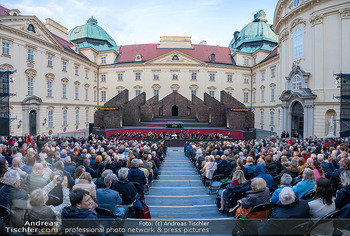 Derniere Don Carlo - Oper Klosterneuburg, NÖ - So 06.08.2023 - Hof und SpielstÃ¤tte BÃ¼hne mit Publikum, BÃ¼hnenbild, Don Carlo67