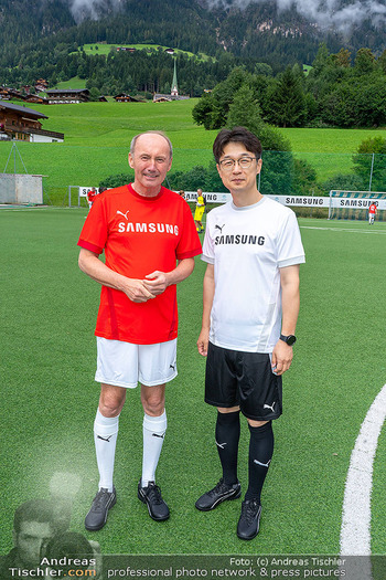 Samsung Charity Soccer Cup - Sportplatz Alpbach, Tirol - Mi 30.08.2023 - Othmar KARAS, Trevor LEE79