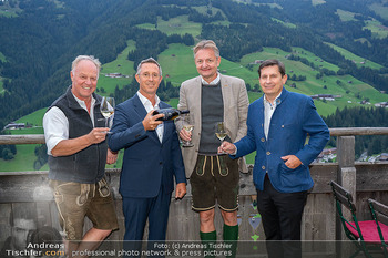 Weinverkostung - Böglalm, Alpbach - Do 31.08.2023 - Hatty MÜCK, Erwin SABATHI, Christoph MORANDELL, Gerald GERSTBAU17