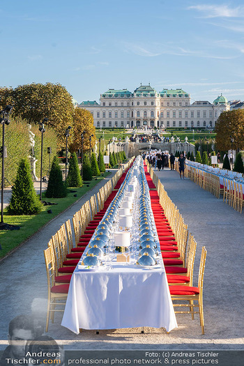Fundraising Dinner - Belvedere, Wien - Di 05.09.2023 - feudales Dinner, lange Tafel, gedeckter Tisch, open air, Luxus, 7