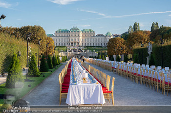 Fundraising Dinner - Belvedere, Wien - Di 05.09.2023 - feudales Dinner, lange Tafel, gedeckter Tisch, open air, Luxus, 14