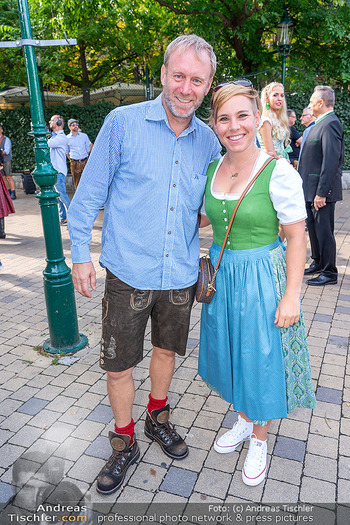 Eröffnung - Kaiserwiesn, Wien - Do 21.09.2023 - Stefan KOUBEK, Nici (Niki) SCHMIDHOFER4