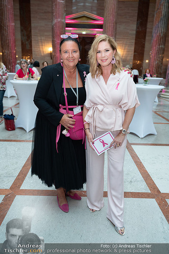 Pink Ribbon - Parlament, Wien - Di 26.09.2023 - Doris KIEFHABER, Johanna SETZER3