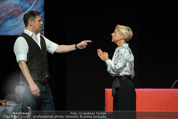 Bühnenfotos ´Kleine Eheverbrechen´ - Stadttheater Berndorf - Mi 27.09.2023 - 15