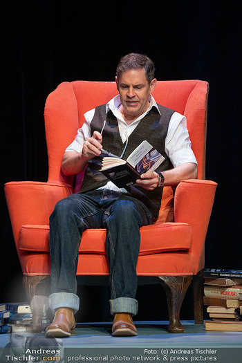 Bühnenfotos ´Kleine Eheverbrechen´ - Stadttheater Berndorf - Mi 27.09.2023 - 60