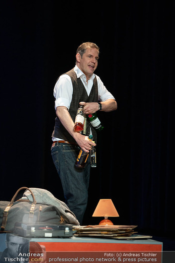 Bühnenfotos ´Kleine Eheverbrechen´ - Stadttheater Berndorf - Mi 27.09.2023 - Manuel WITTING (Bühnenfoto)67