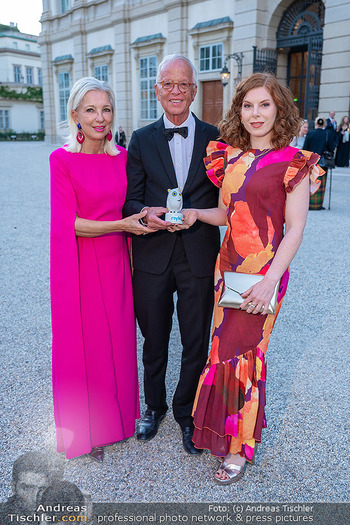 Myki - Österreichischer Kinderschutzpreis - Palais Liechtenstein, Wien - Mi 27.09.2023 - Teresa VOGL, Martina und Werner FASSLABEND42