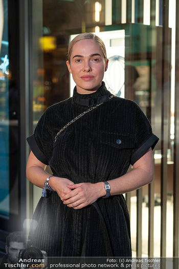 Store Opening - Longines Store, Wien - Do 28.09.2023 - Verena ALTENBERGER (Portrait)70