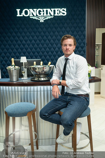Store Opening - Longines Store, Wien - Do 28.09.2023 - Julian WALDNER (Portrait)80