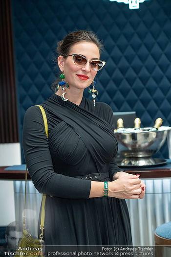 Store Opening - Longines Store, Wien - Do 28.09.2023 - Lena HOSCHEK (Portrait)90