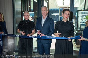 Store Opening - Longines Store, Wien - Do 28.09.2023 - Verena ALTENBERGER, CEO Matthias BRESCHAN, Lena HOSCHEK119