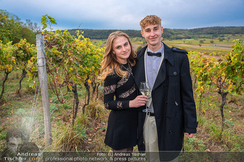 33 Jahre Weingut Hillinger - Weingut Hillinger, Jois - Di 17.10.2023 - Leo (Jack) HILLINGER jun. mit Schwester Vivian93