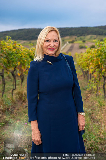 33 Jahre Weingut Hillinger - Weingut Hillinger, Jois - Di 17.10.2023 - Ingrid FLICK (Portrait)103