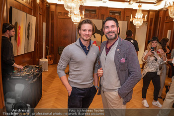 FJ Baur VIP Vernissage - Bucherer Salon, Wien - Mo 23.10.2023 - Julian WALDNER, Clemens HUNERREINER102