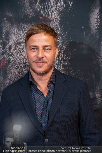 Kinopremiere ´The Bastard King´ - Village Cinema, Wien - Mi 25.10.2023 - Tom WLASCHIHA (Portrait)11