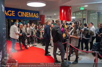 Kinopremiere ´The Bastard King´ - Village Cinema, Wien - Mi 25.10.2023 - 27