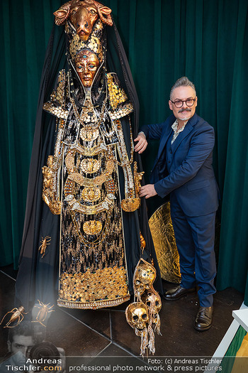 AIDA PK - Haus der Musik, Wien - Di 14.11.2023 - Thaddeus STRASSBERGER mit seinem Bühnenbild Model10