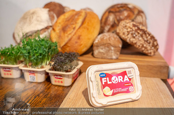 Flora Launch Event - Your Kitchen, Wien - Di 30.01.2024 - Flora Butterverpackung aus Papier73