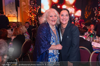 Seitenblicke Gala - Interspot Studios, Wien - Mo 12.02.2024 - Marika LICHTER, Eva PÖLZL59