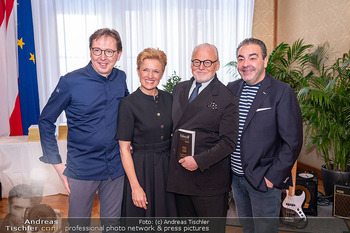 Falstaff Restaurant Guide - Rathaus, Wien - Mo 18.03.2024 - Birgit und Heinz REIBAUER, Wolfgang ROSAM, Juan AMADOR33