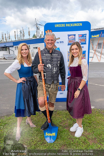 75 Jahre Soletti - Soletti Werk, Feldbach - Di 04.06.2024 - Johanna SETZER, Corinna KAMPER, Markus MAREK2