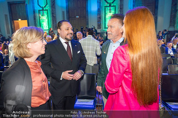 AWS Austria World Summit Klimakonferenz - Hofburg, Wien - Do 20.06.2024 - Arnold SCHWARZENEGGER, Klemens HALLMANN, Barbara MEIER68