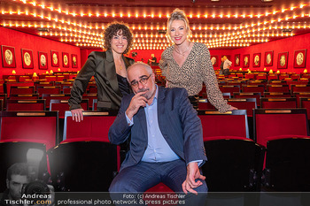 Premiere ´Paradies dringend gesucht´ - Kabarett Simpl, Wien - Fr 18.10.2024 - Michael NIAVARANI, Ariana SCHIRASI-FARD, Jenny FRANKL11