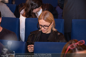 Kinopremiere ´Mond´ - Gartenbaukino Wien - Do 24.10.2024 - Mavie HÖRBIGER mit Begleitung Freund29