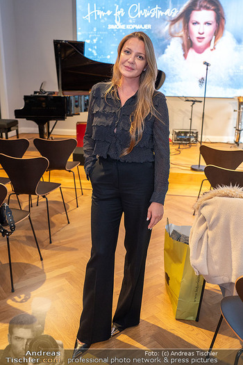 Simone Kopmajer Albumpräsentation - Steinway House, Wien - Mi 06.11.2024 - Olga CHAPIRO (Laskari)21