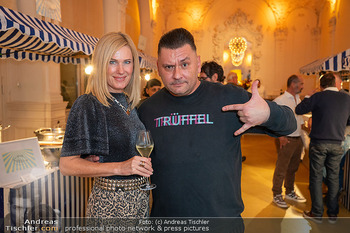 Tartufo Totale Presse-Preview - Vienna Ballhaus - Mi 06.11.2024 - Sylvia SARINGER, Herr HERMES11