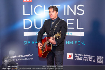 Licht ins Dunkel Gala - ORF Zentrum, Wien - Fr 15.11.2024 - Andreas GABALIER12