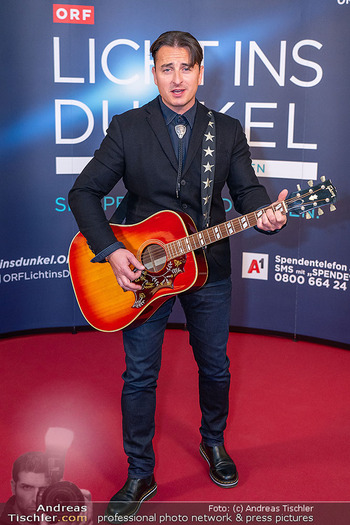 Licht ins Dunkel Gala - ORF Zentrum, Wien - Fr 15.11.2024 - Andreas GABALIER18