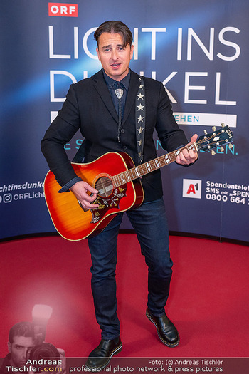 Licht ins Dunkel Gala - ORF Zentrum, Wien - Fr 15.11.2024 - Andreas GABALIER19