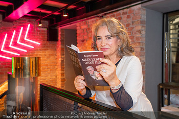 Buchpräsentation Brigitte Karner - Huth Mama Kraft, Wien - Di 19.11.2024 - Brigitte KARNER11