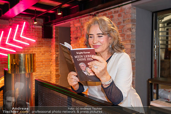 Buchpräsentation Brigitte Karner - Huth Mama Kraft, Wien - Di 19.11.2024 - Brigitte KARNER12