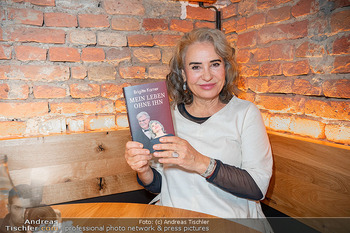 Buchpräsentation Brigitte Karner - Huth Mama Kraft, Wien - Di 19.11.2024 - Brigitte KARNER19