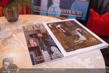 Living Deluxe Magazin Präsentation - Salon Sacher, Wien - Do 12.12.2024 - das neue Living Deluxe Magazin mit Hülle von Markus Lüpertz6