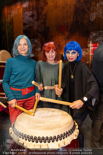 Premiere ´Yamato´ - MQ Halle E, Wien - Di 17.12.2024 - Eva BILLISICH, Nora FREY, Domino BLUE9