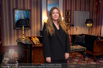 Opernball Couture Salon PK - Hotel Bristol, Wien - Di 17.12.2024 - Cindy FODOR (Portrait)20