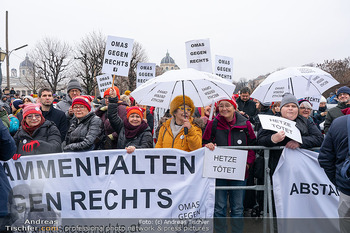 Klickl bei Van der Bellen - Hofburg, Wien - Mo 06.01.2025 - Demonstranten und Polizei vor der Hofburg, Demo, Proteste gegen 5