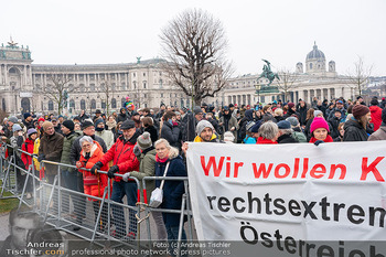 Klickl bei Van der Bellen - Hofburg, Wien - Mo 06.01.2025 - Demonstranten und Polizei vor der Hofburg, Demo, Proteste gegen 7