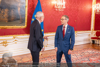 Klickl bei Van der Bellen - Hofburg, Wien - Mo 06.01.2025 - Herbert KLICKL, Alexander VAN DER BELLEN Handschlag, Begrüßung28